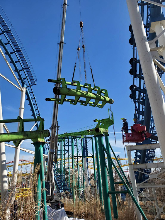 ジェットコースター解体２