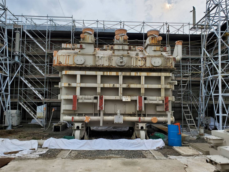 変圧器解体２
